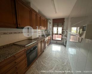 Kitchen of Flat for sale in  Lleida Capital  with Heating, Parquet flooring and Balcony