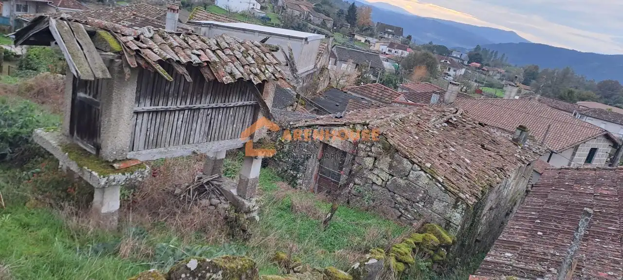 Casa amb terrassa en venda a Amoeiro, imagen 25