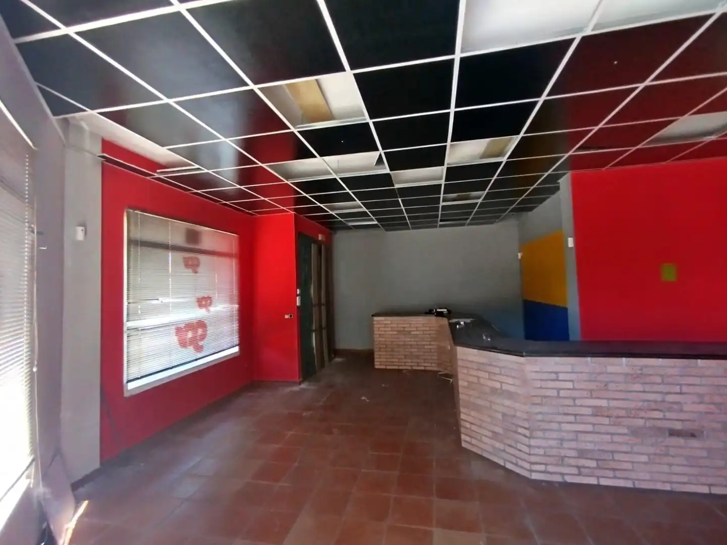 Local comercial en venda a Cuatro Vientos