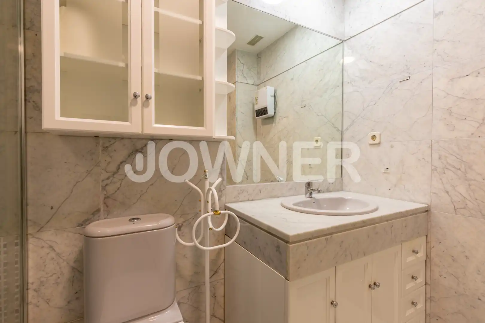 Baño de Piso en venta en Madrid con Aire acondicionado, Terraza y Horno