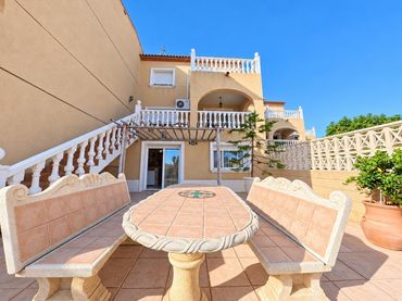 Villa avec jardin à vendre à Escandinavia - Cautivador