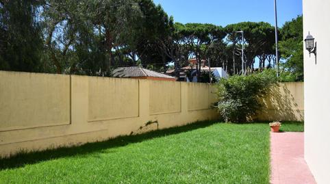 Foto 2 de Casa adosada en venta en La Barrosa, Cádiz