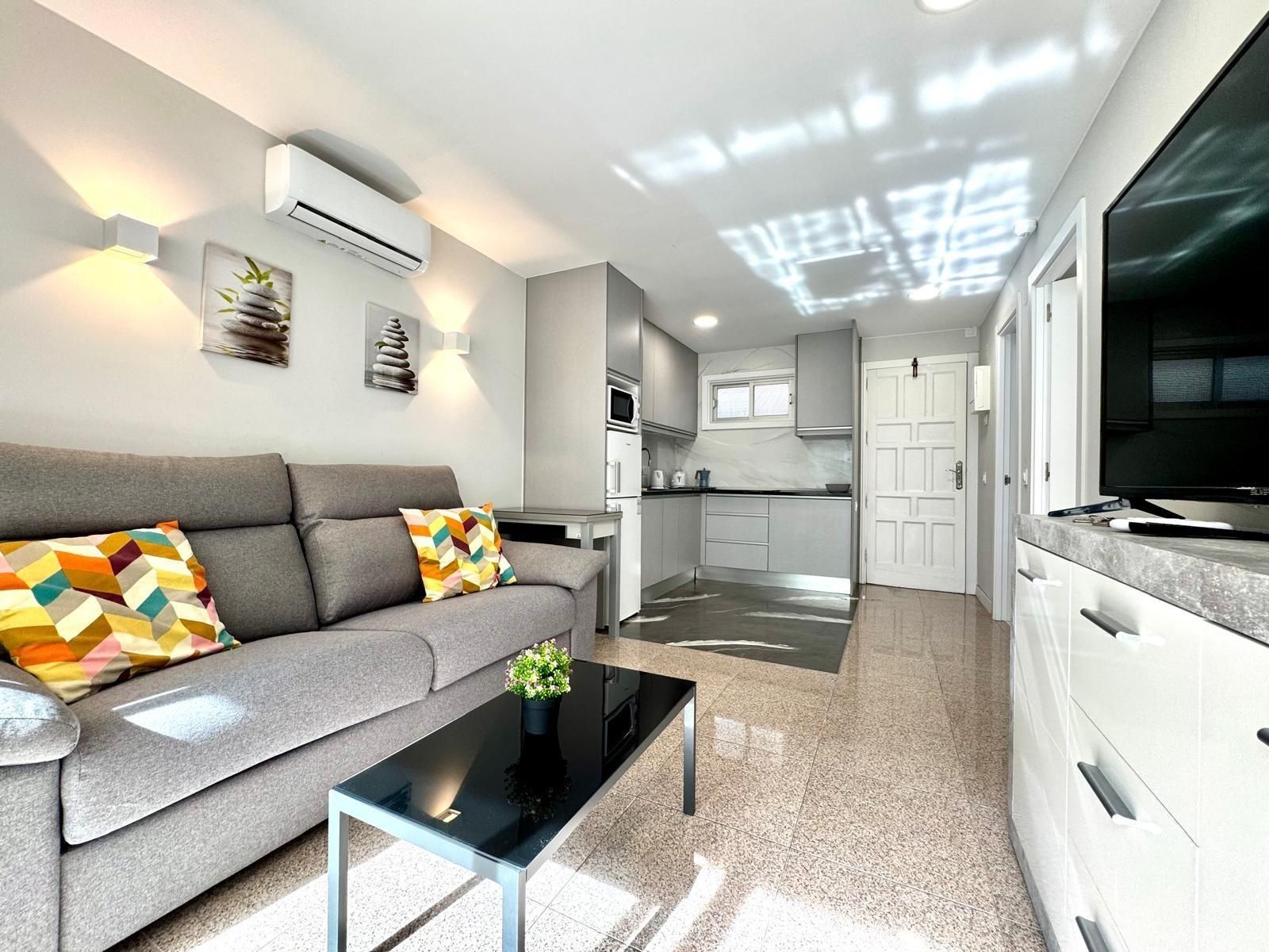 Living room of Apartment for sale in San Bartolomé de Tirajana  with Air Conditioner, Terrace and Balcony