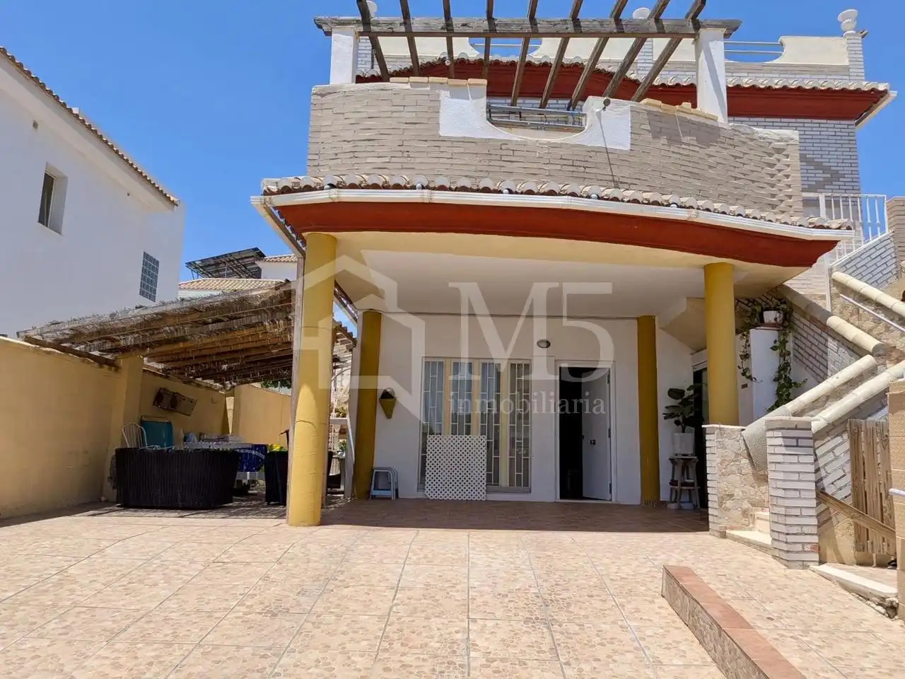 Casa con piscina en venta en Torre del Mar, imagen 3