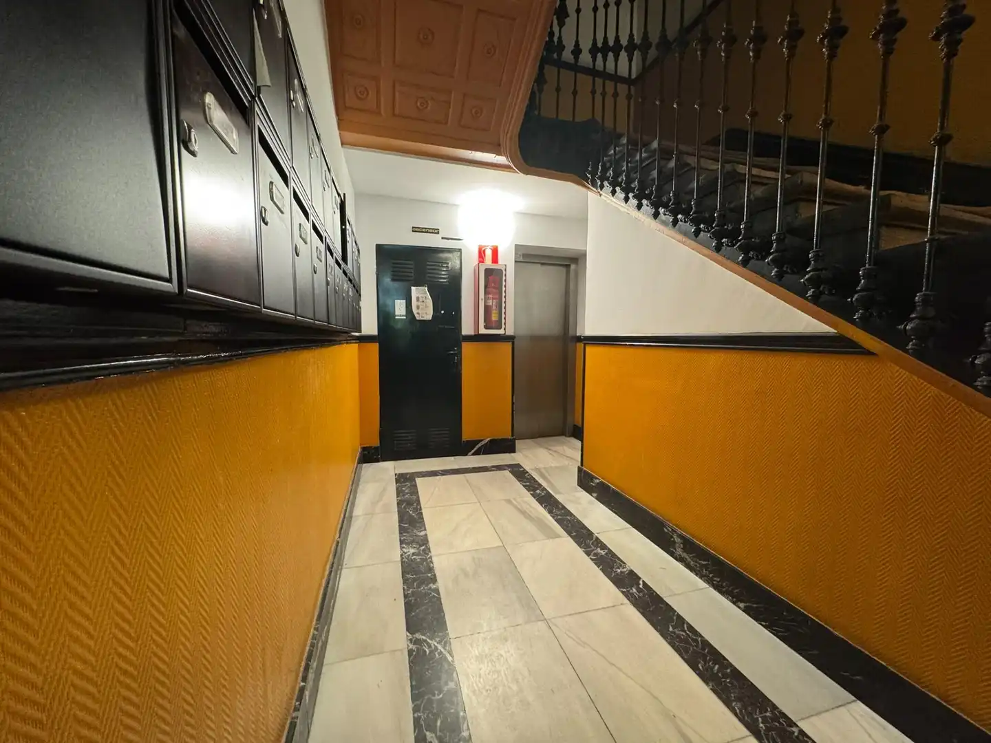 Oficina con ascensor en venta en Calle ESPOZ Y MINA, imagen 21