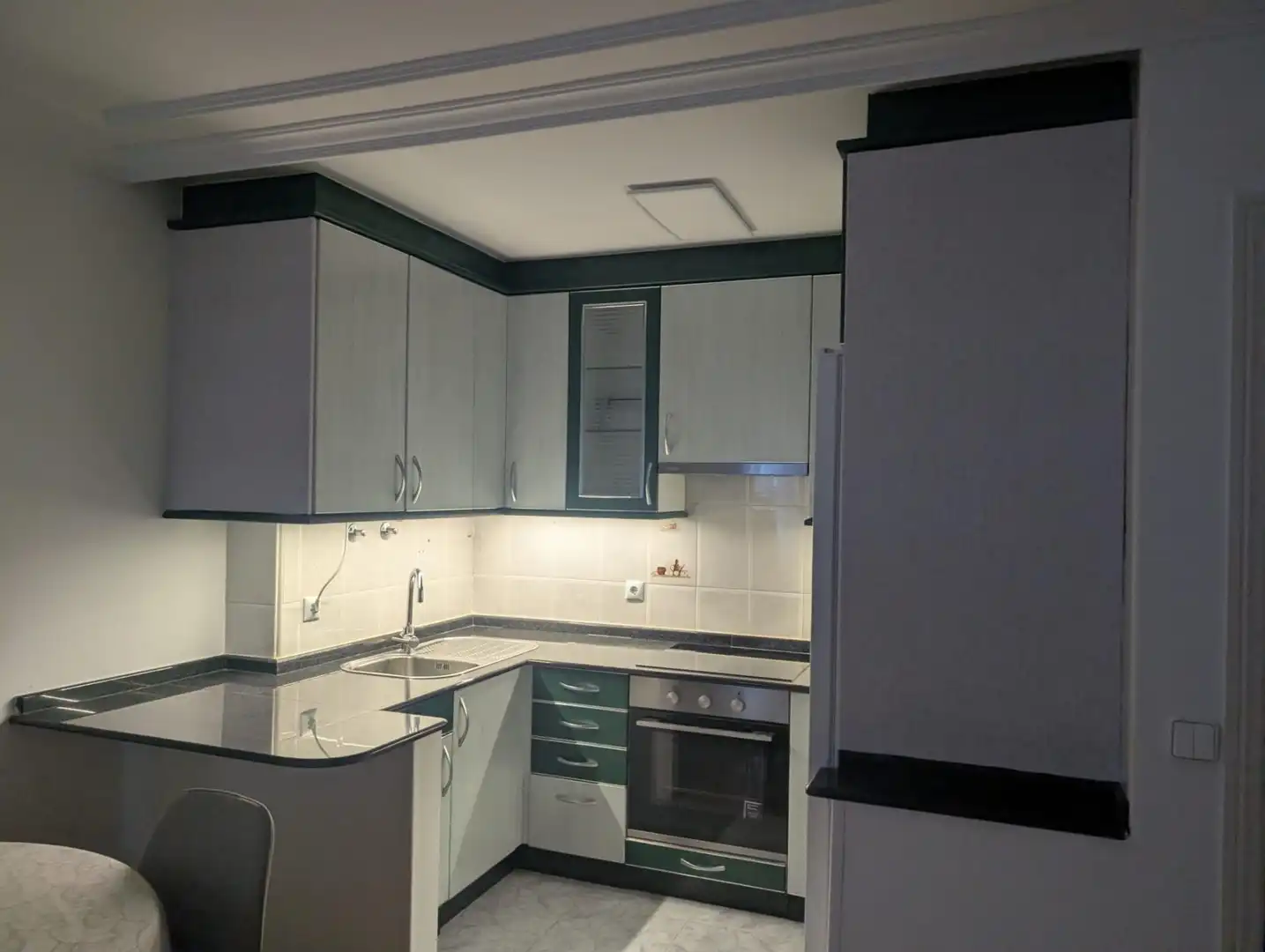 Cuina de Apartament de lloguer en Ponferrada amb Aire condicionat, Calefacció i Terrassa