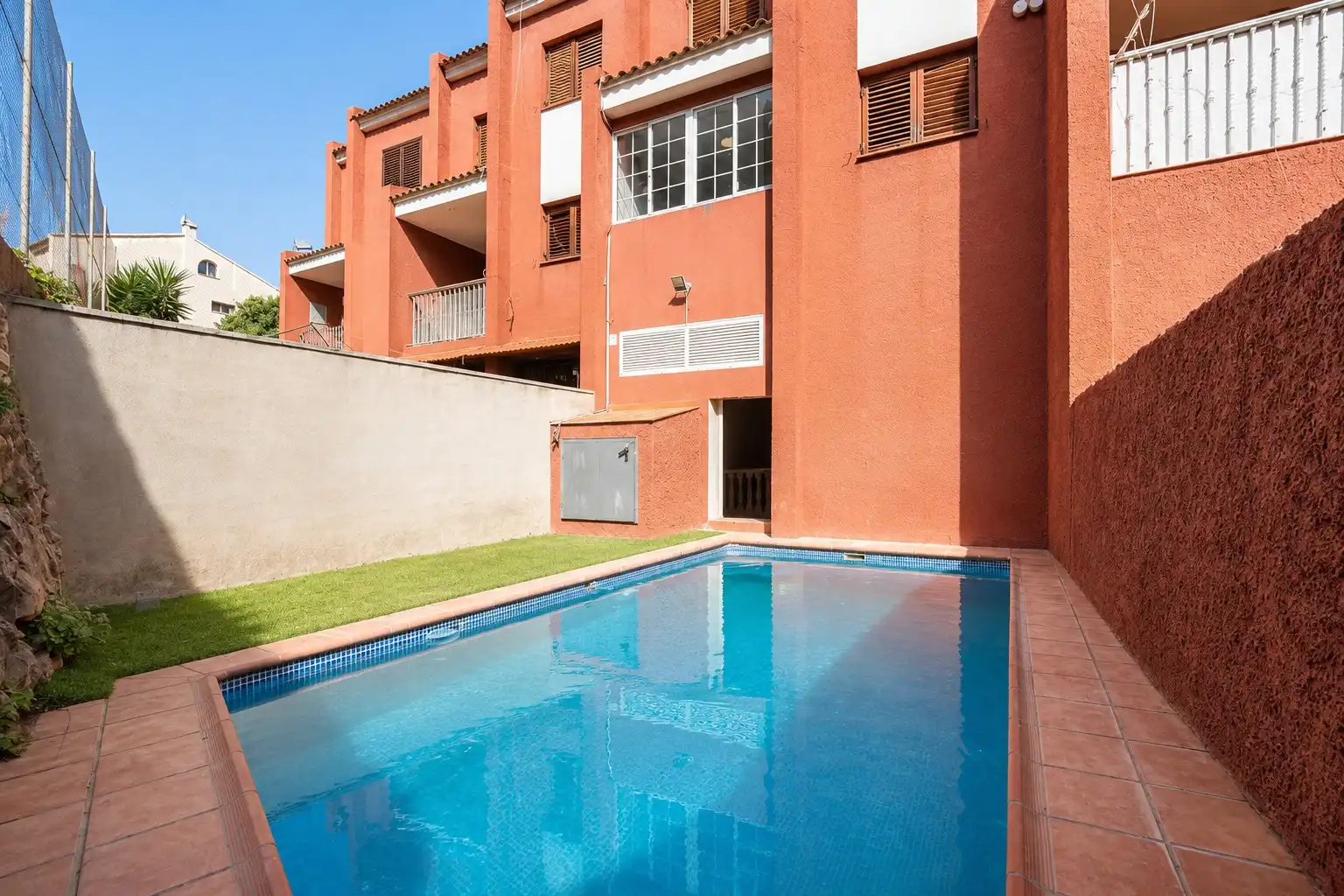 Piscina de Casa o chalet en venta en Chiva con Jardín privado, Terraza y Piscina