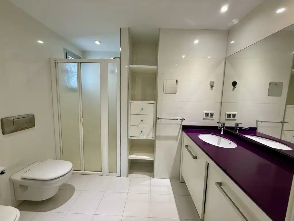 Badezimmer von Wohnung zur Miete in Castellón de la Plana / Castelló de la Plana