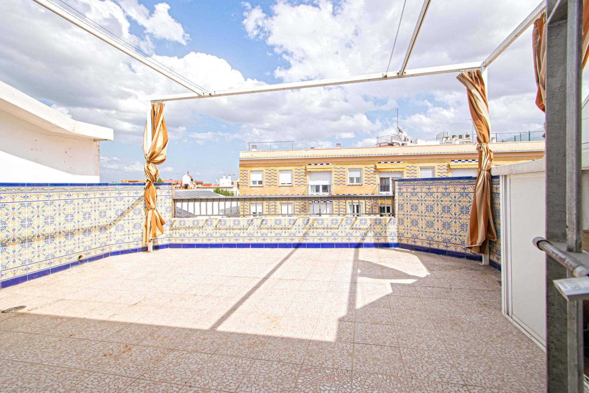 Terraza de Piso en venta en  Sevilla Capital con Aire acondicionado, Terraza y Trastero