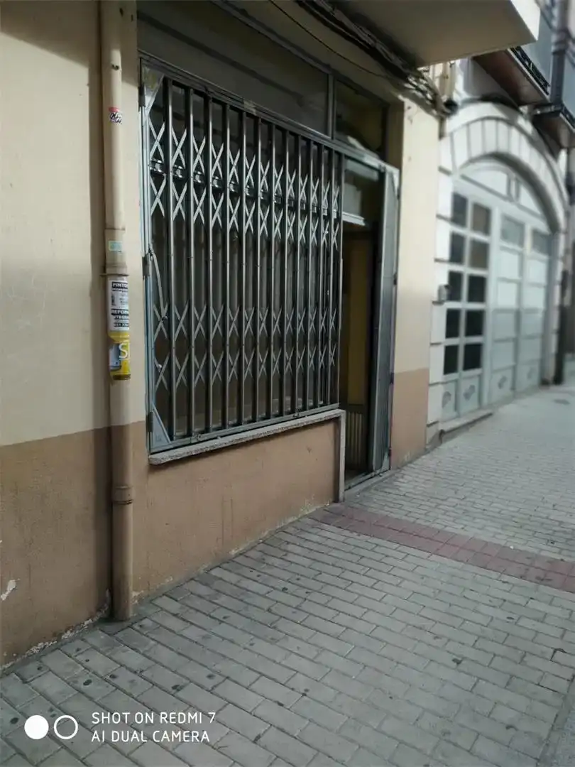 Außenansicht von Geschaftsraum zur Miete in Ávila