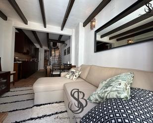 Sala d'estar de Casa o xalet en venda en Alicante / Alacant amb Aire condicionat, Calefacció i Moblat