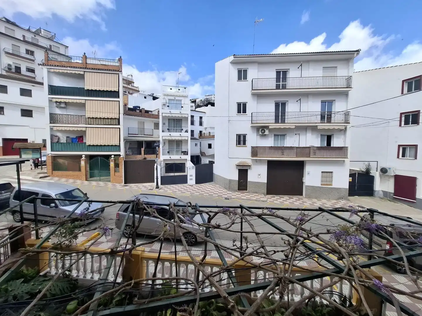 Vista exterior de Edificio en venta en Tolox