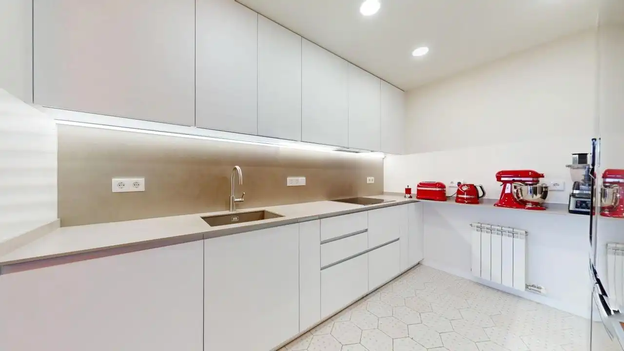 Cuina de Pis en venda en Barcelona amb Aire condicionat, Calefacció i Parquet