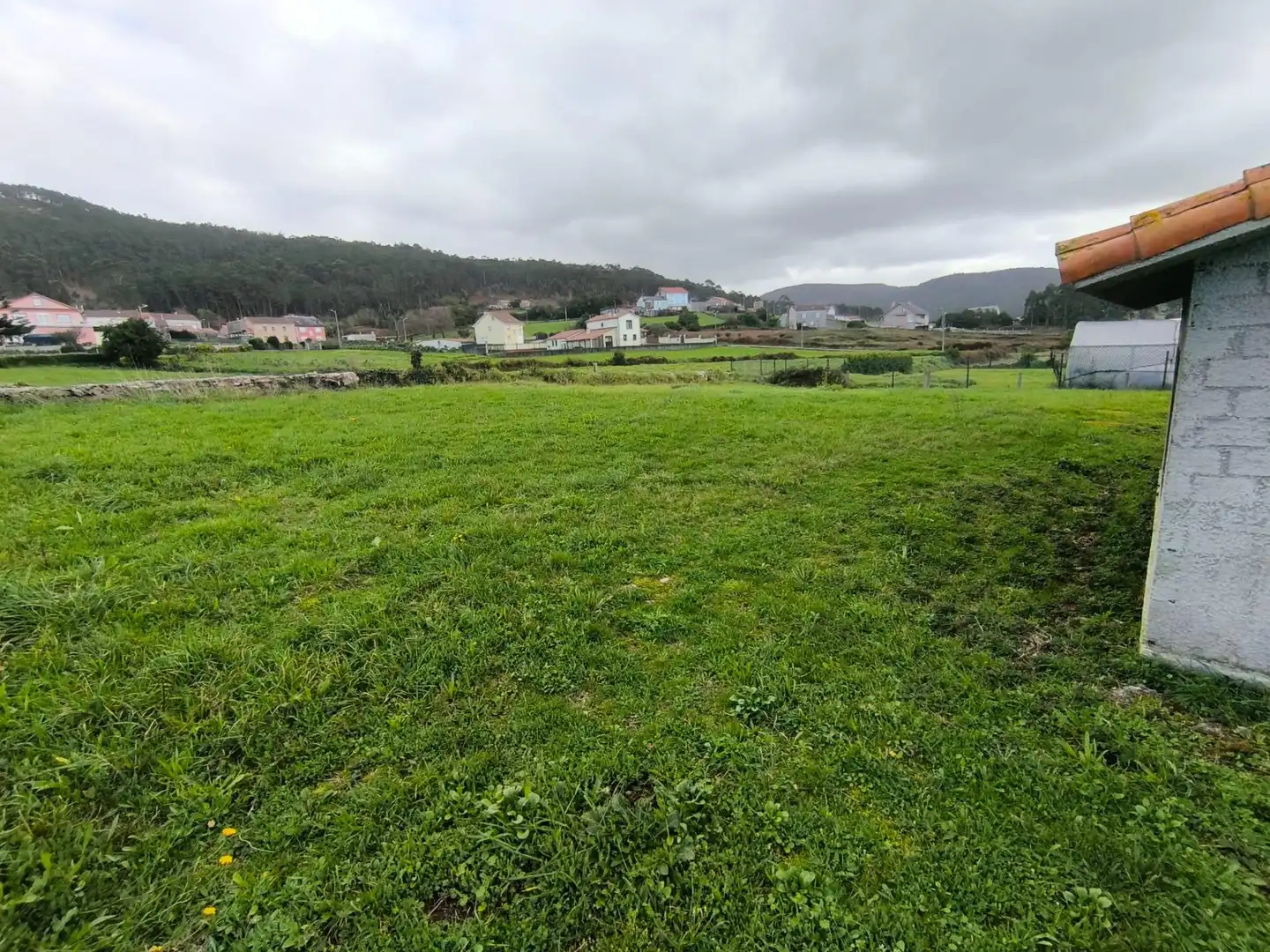 Houses for sale in Laxe