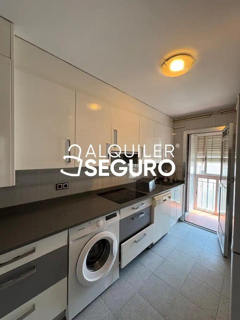 Kitchen of Flat for rent in Madrid  with Heating, Terrace and Furnished