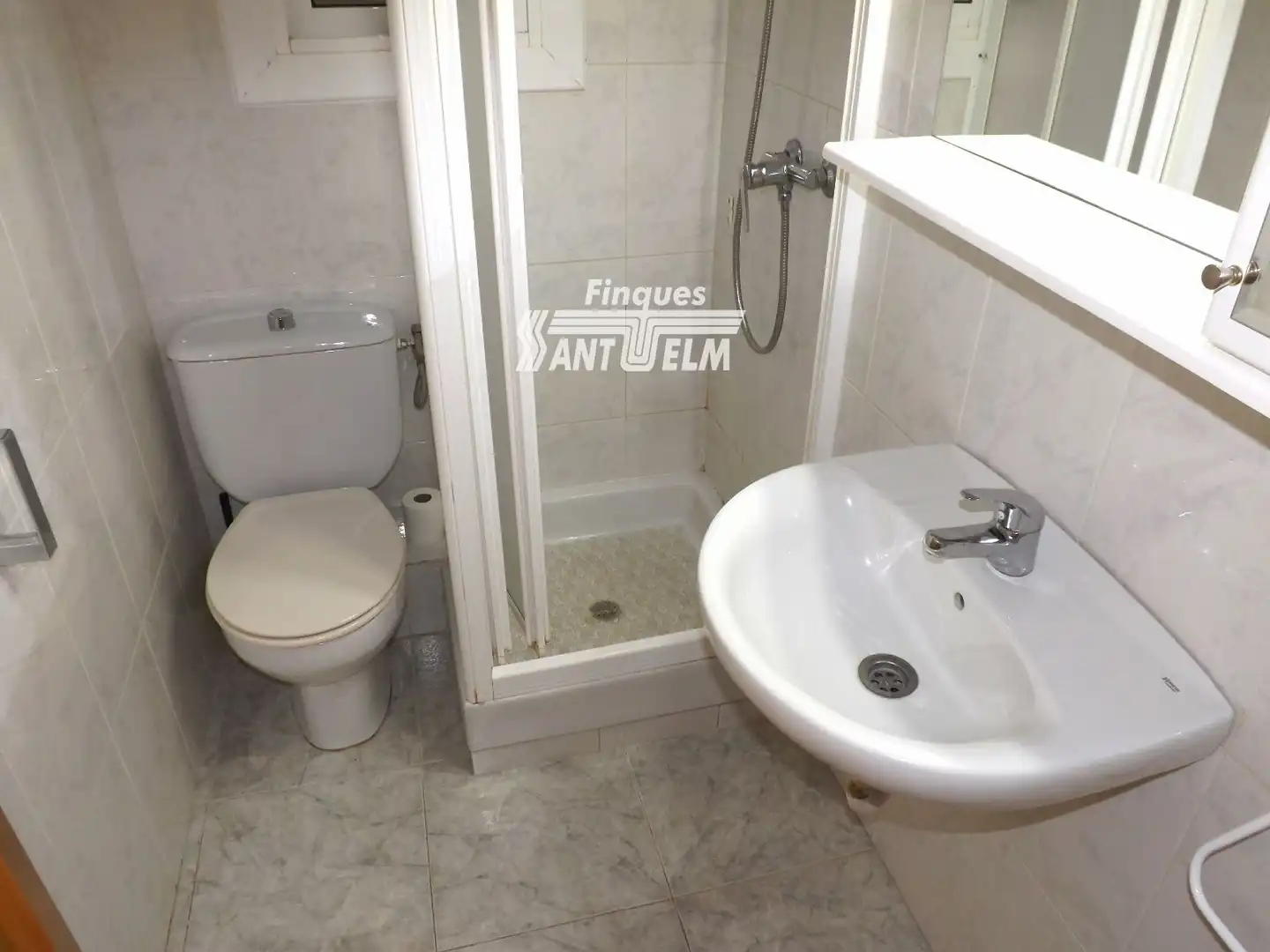 Bany de Pis en venda en Calafell amb Aire condicionat, Calefacció i Terrassa