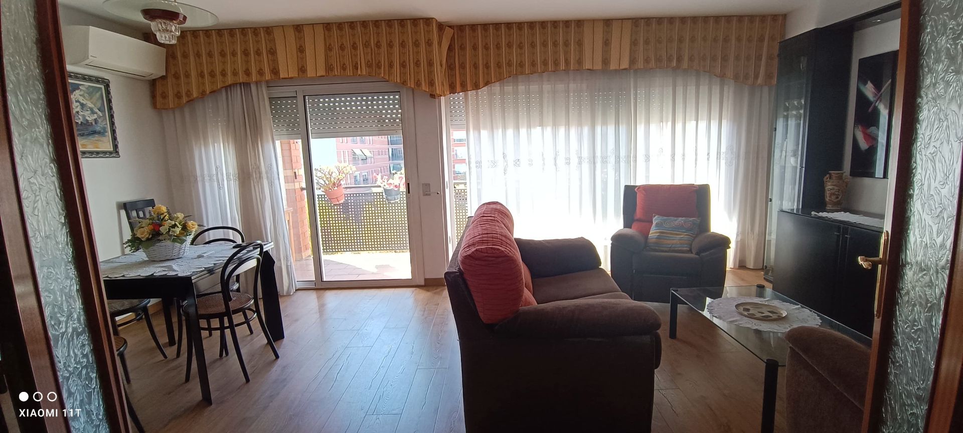 Living room of Flat to rent in La Llagosta  with Air Conditioner, Heating and Parquet flooring
