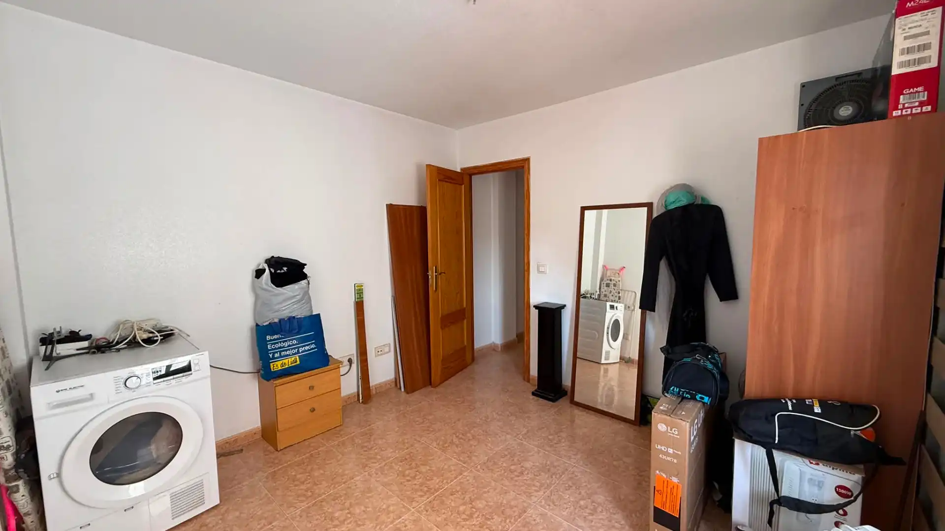 Habitación de Piso en venta en Águilas con Amueblado, Horno y Lavadora