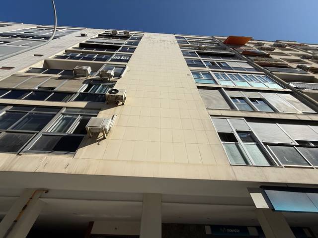 Piso en Venta en Av República Argentina en Triana Este