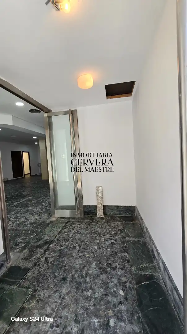 Oficina en venta en Cervera del Maestre