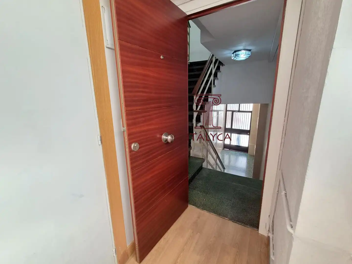 Estudio en venta en Sevilla con Trastero