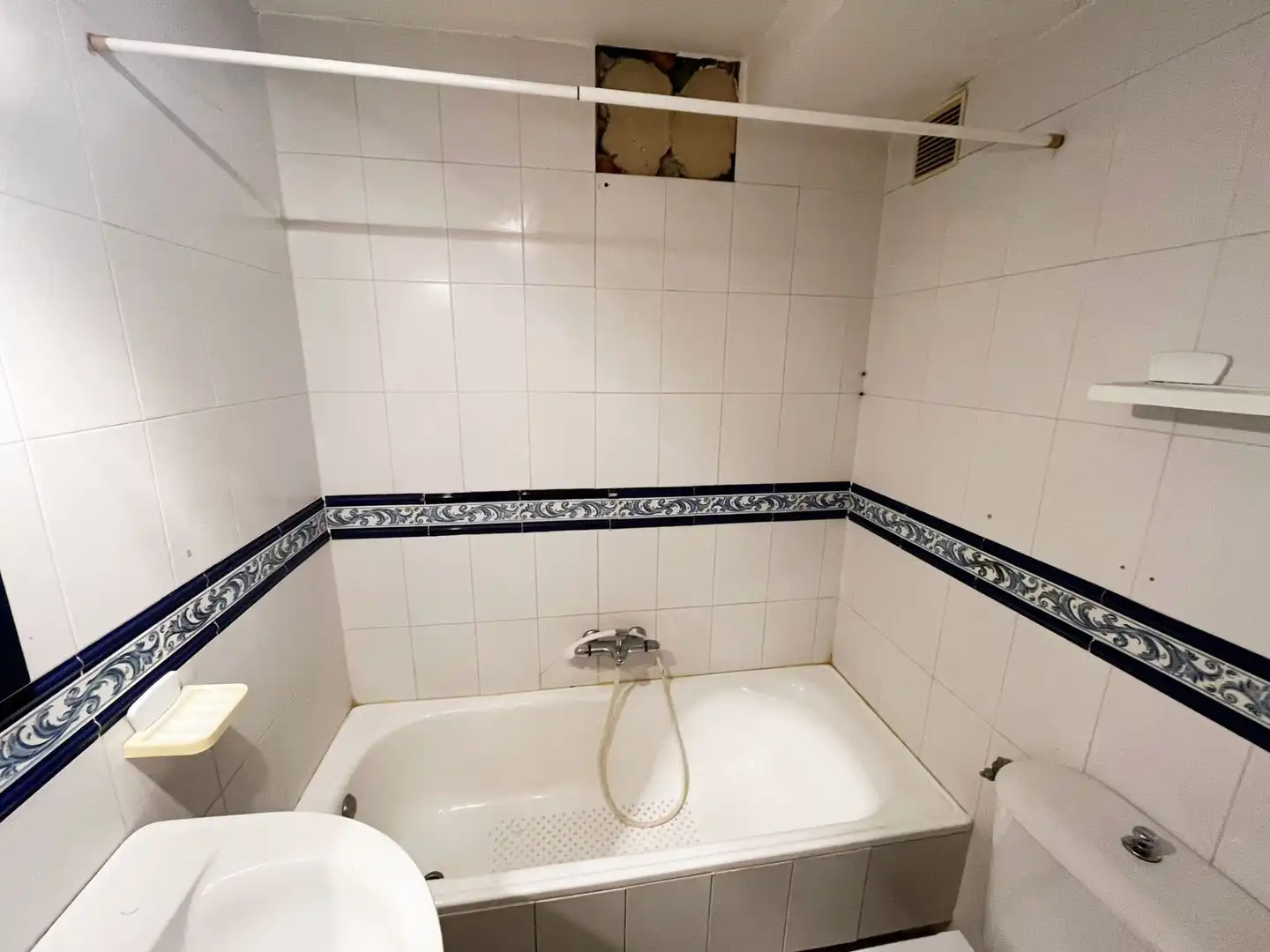 Bany de Apartament en venda en Benalmádena amb Piscina comunitària