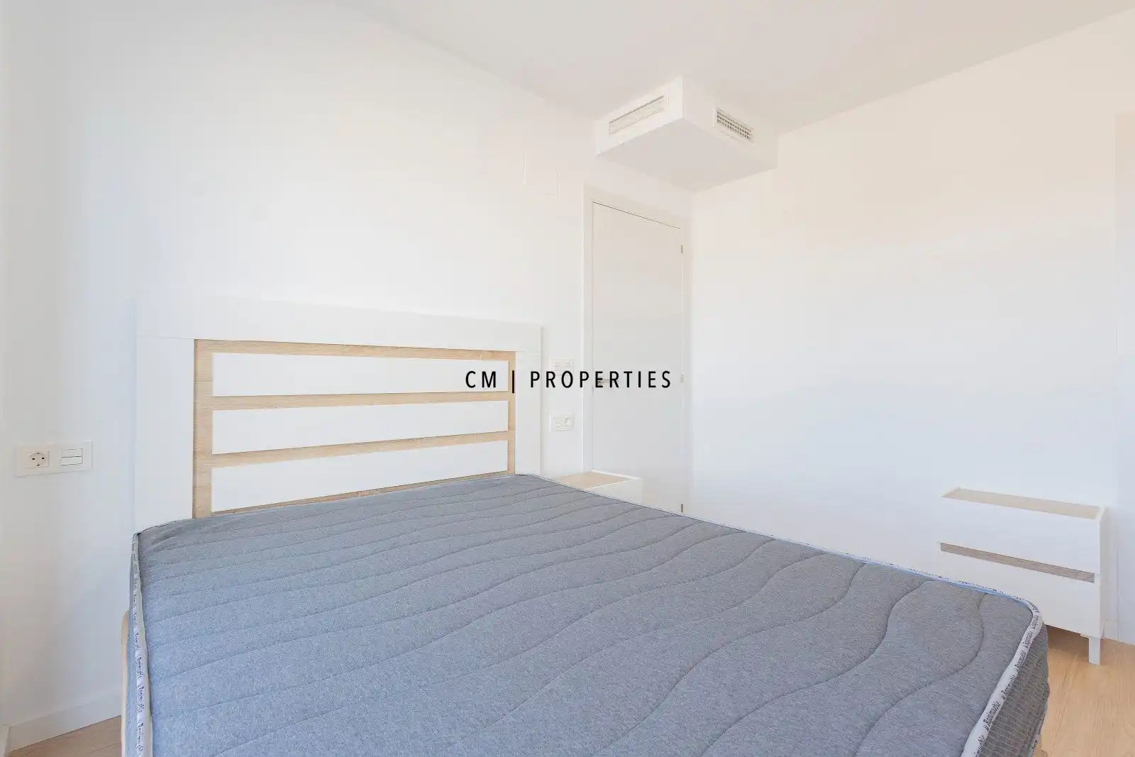 Habitación de Ático de alquiler en Sagunto / Sagunt con Aire acondicionado, Calefacción y Parquet