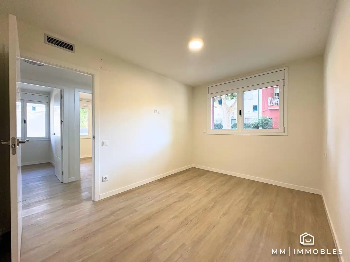 Schlafzimmer von Erdgeschoss zum Verkauf in Canovelles mit Heizung, Parkett und Balkon
