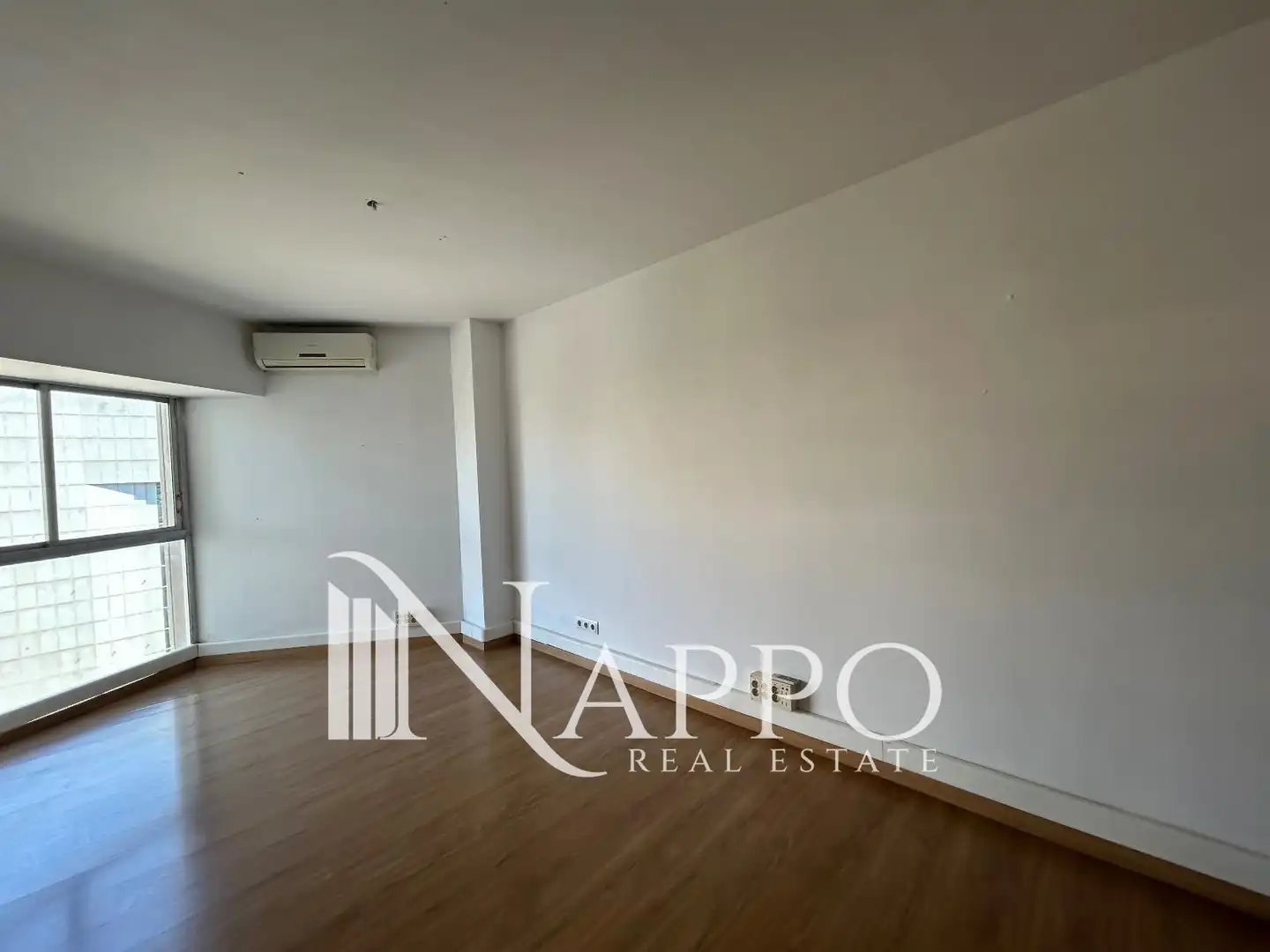 Office space with lift to rent in Alexandre Rosselló, imagen 6