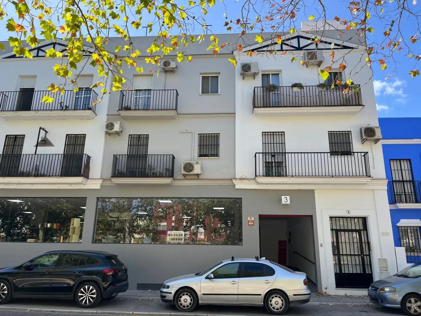 Vista exterior de Pis en venda en Los Palacios y Villafranca amb Traster