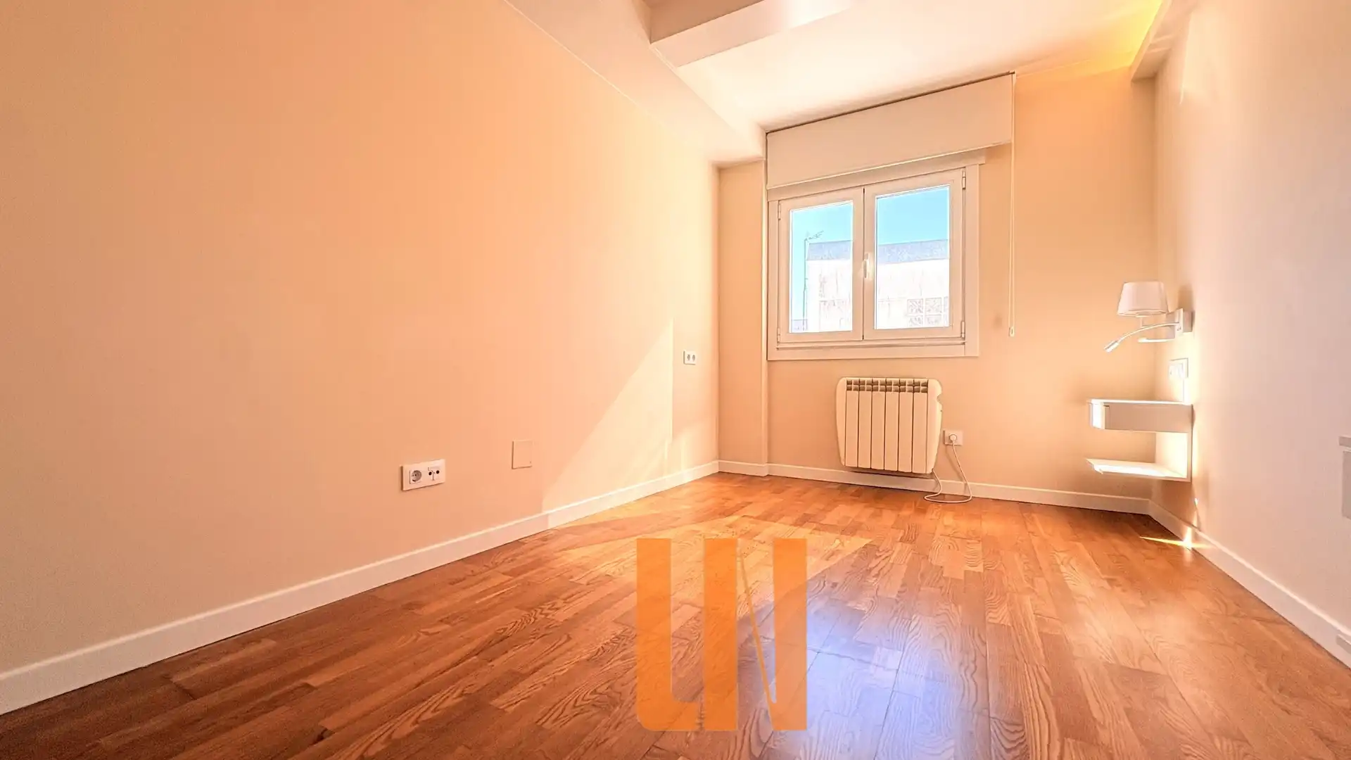 Schlafzimmer von Wohnung zum Verkauf in A Coruña Capital  mit Heizung, Parkett und Ofen