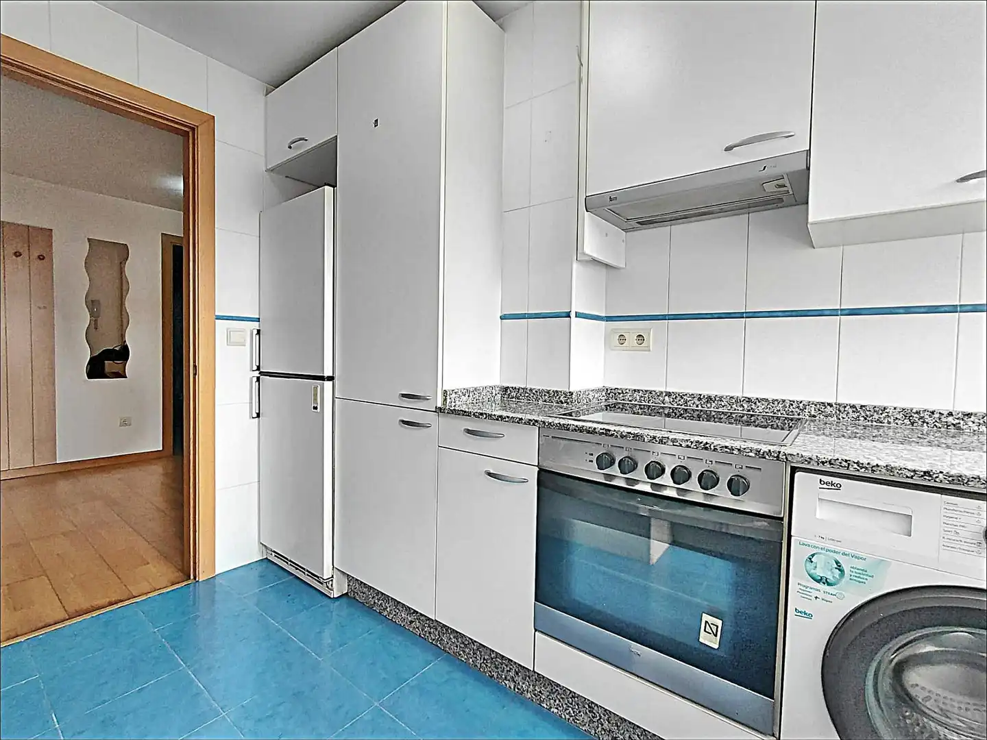 Cocina de Piso en venta en Vilagarcía de Arousa con Calefacción, Jardín privado y Terraza