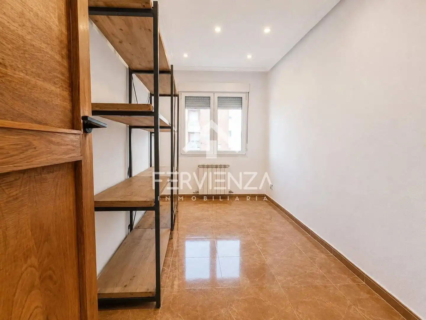 Flat for sale in Lugones