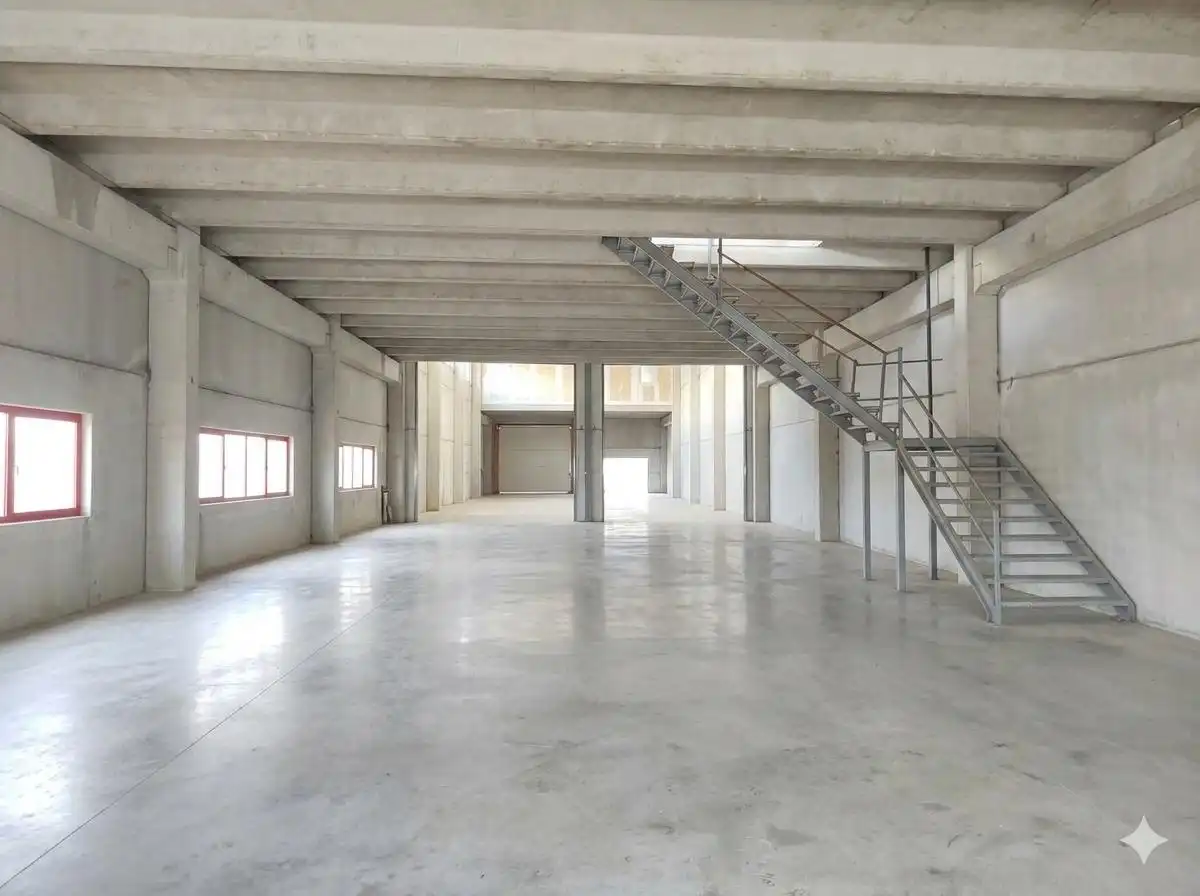Local comercial de lloguer a Novelda, imagen 2