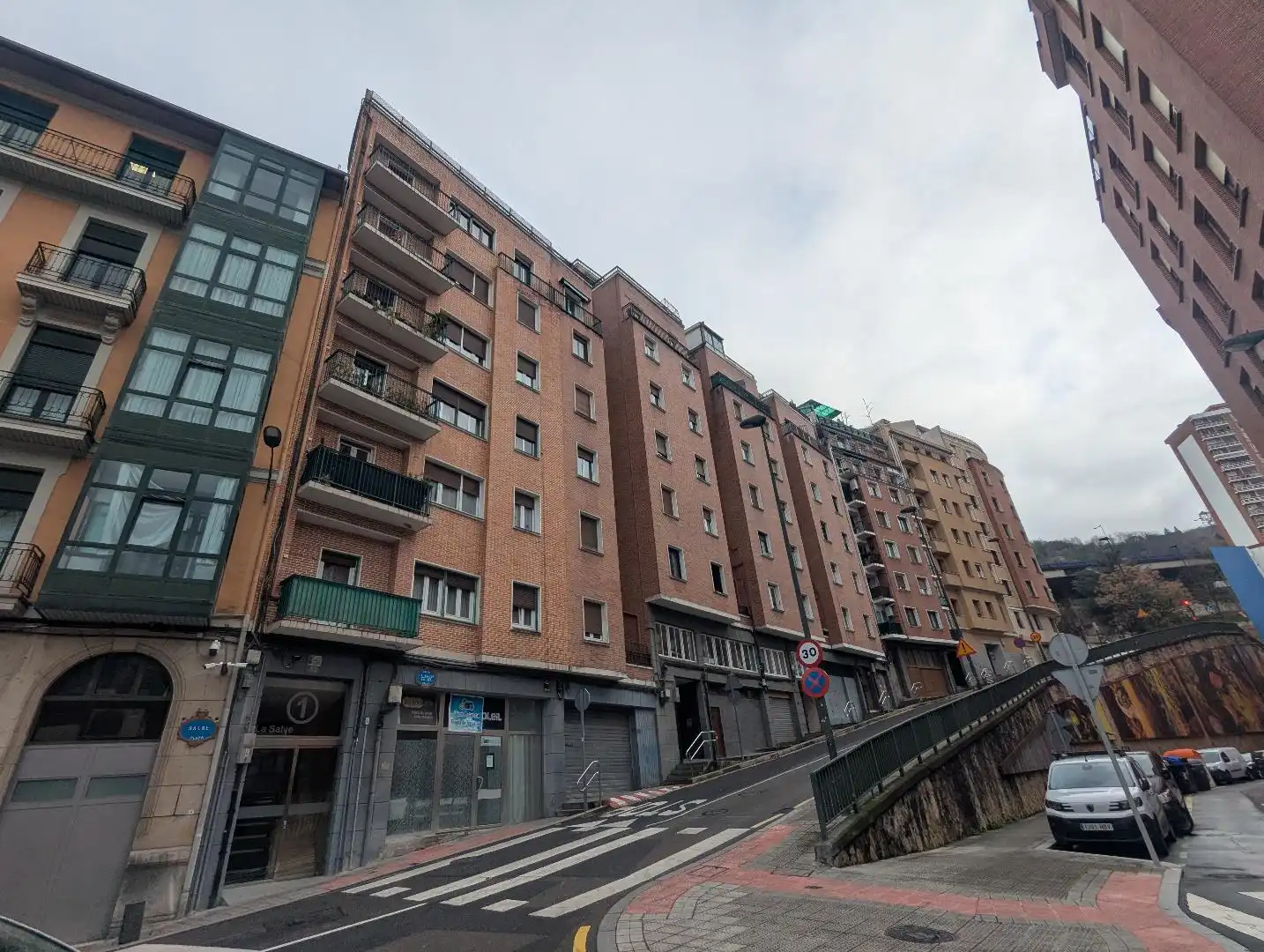 Vista exterior de Piso en venta en Bilbao 