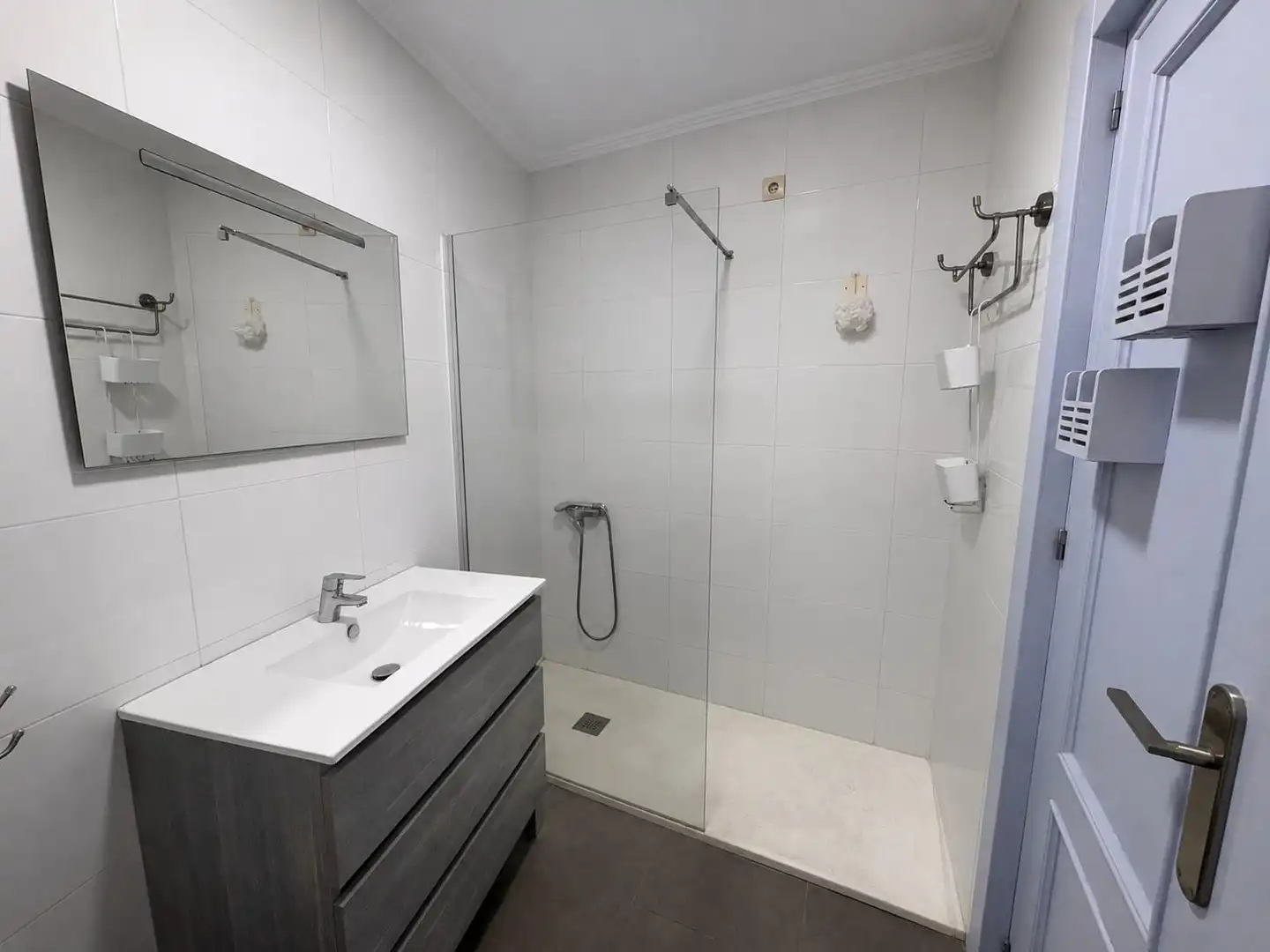 Ground floor for rent in Calle ALFONSO VII, Centro