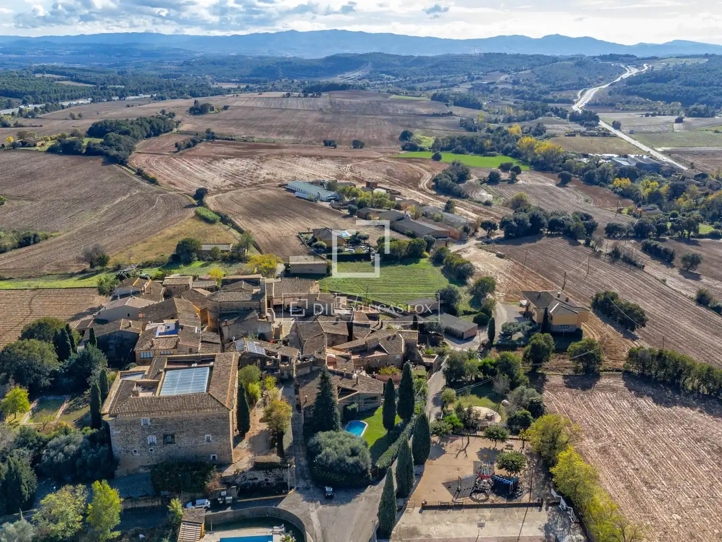 Finca rústica en venta en Bàscara con Aire acondicionado, Calefacción y Jardín privado