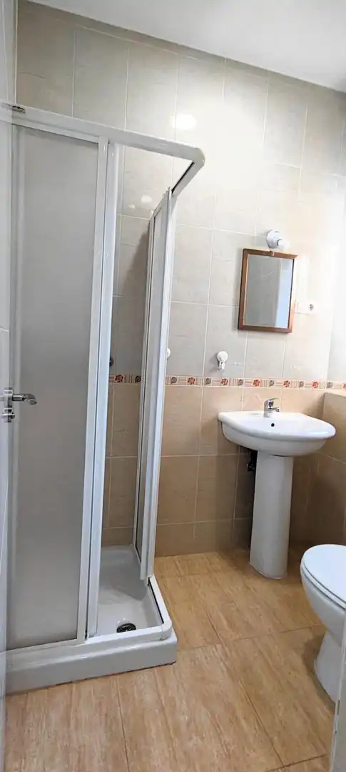 Badezimmer von Wohnung zur untervermieten in Beiro