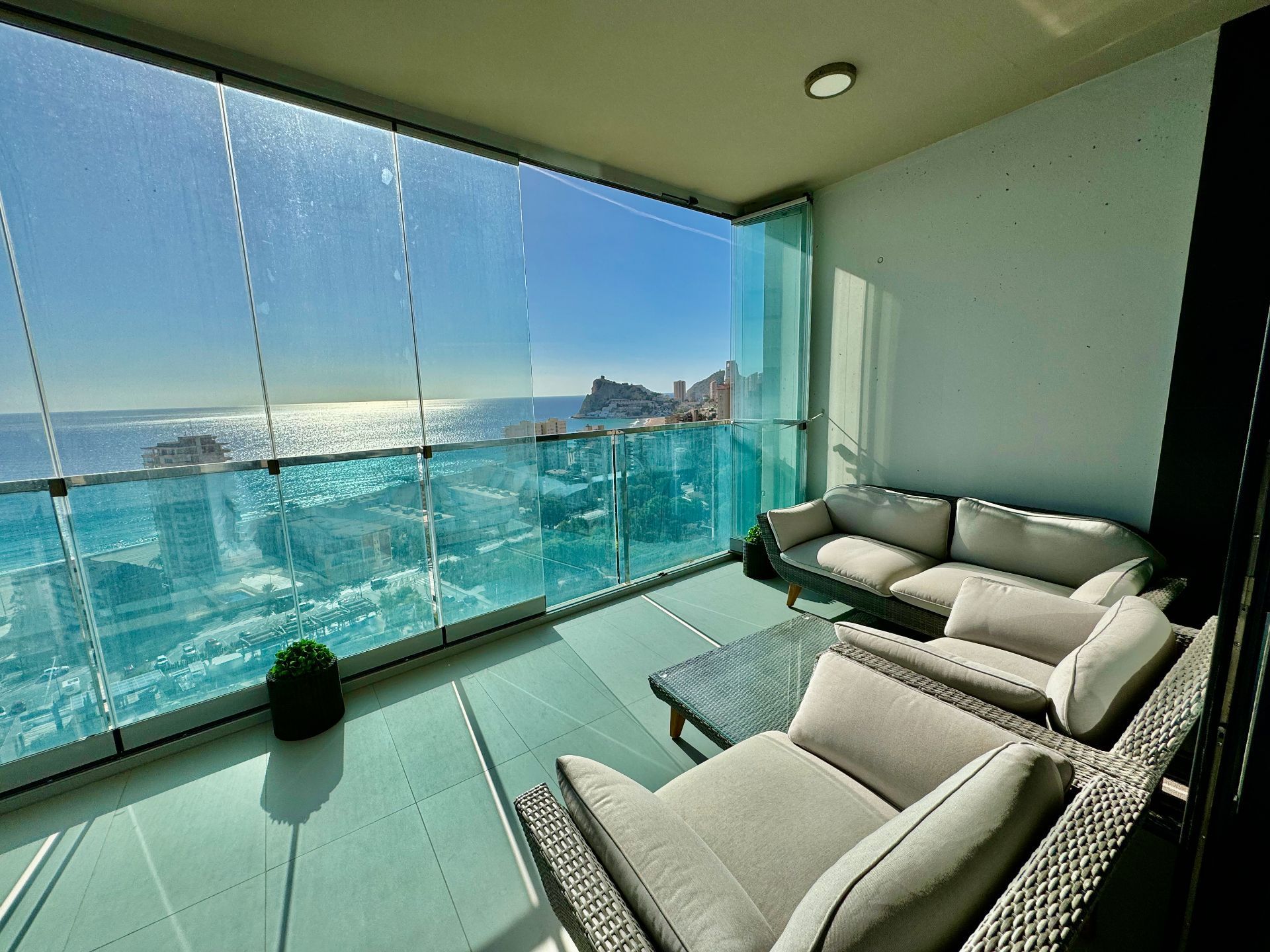 Terrace of Apartment for sale in Benidorm  with Air Conditioner, Swimming Pool and Community pool