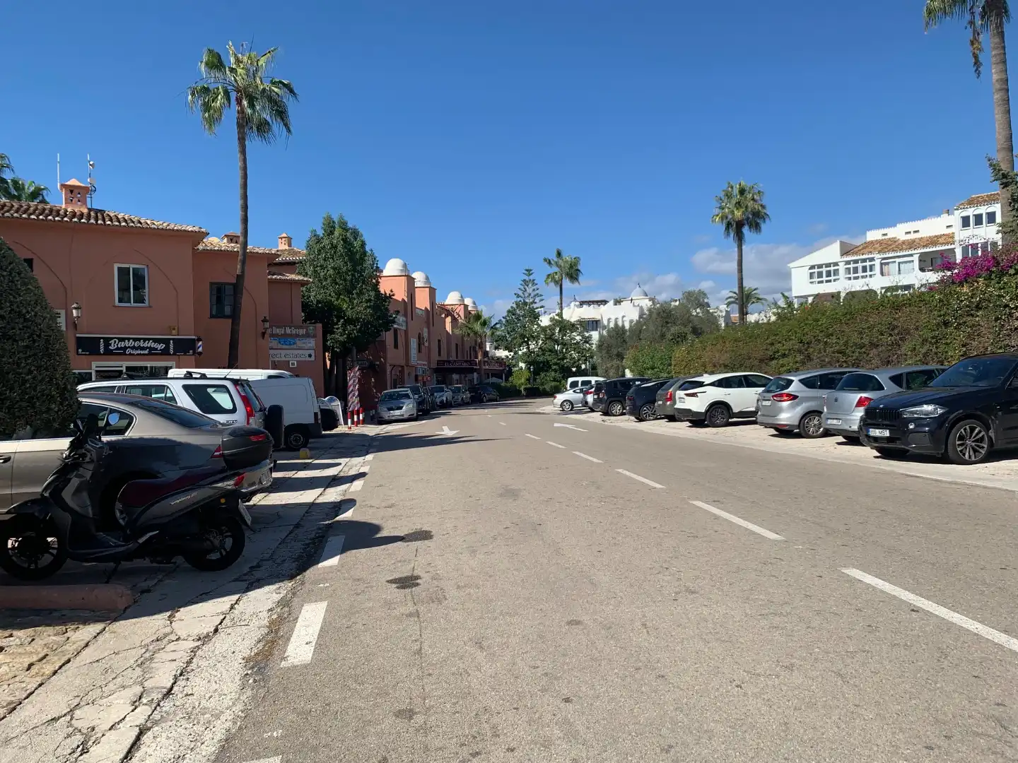 Local de lloguer a Calle de Los Adarves, 90, Calahonda