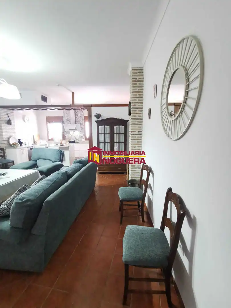 Sala d'estar de Casa o xalet en venda en Écija amb Aire condicionat, Terrassa i Traster