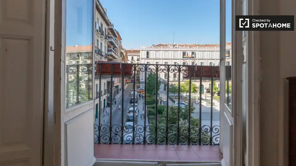 Room in Justicia - Chueca