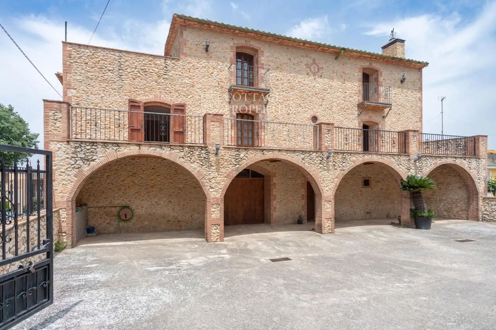 Vista exterior de Finca rústica en venta en Garrigàs