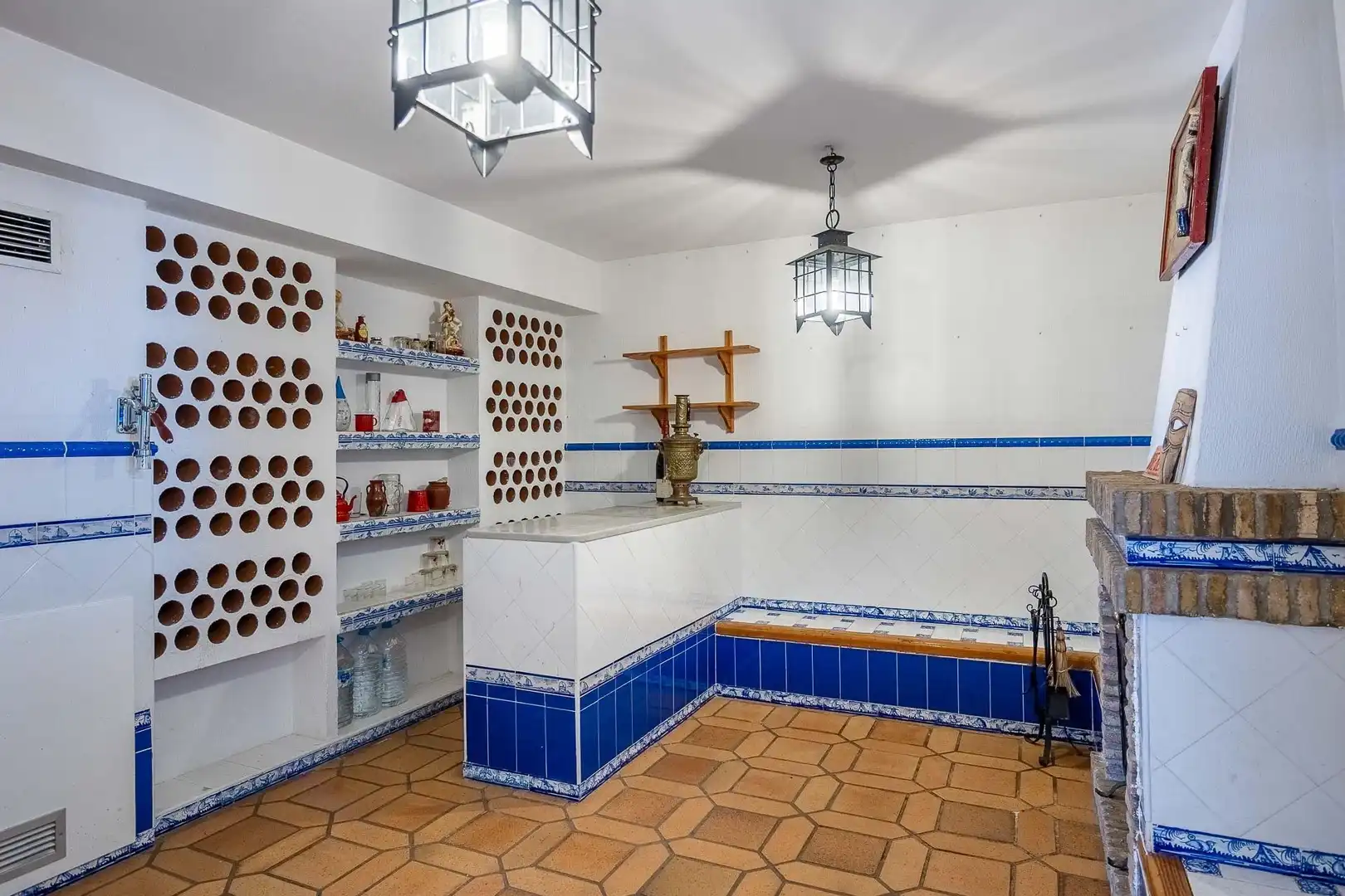 Cocina de Casa o chalet en venta en Gelves con Jardín privado y Piscina comunitaria