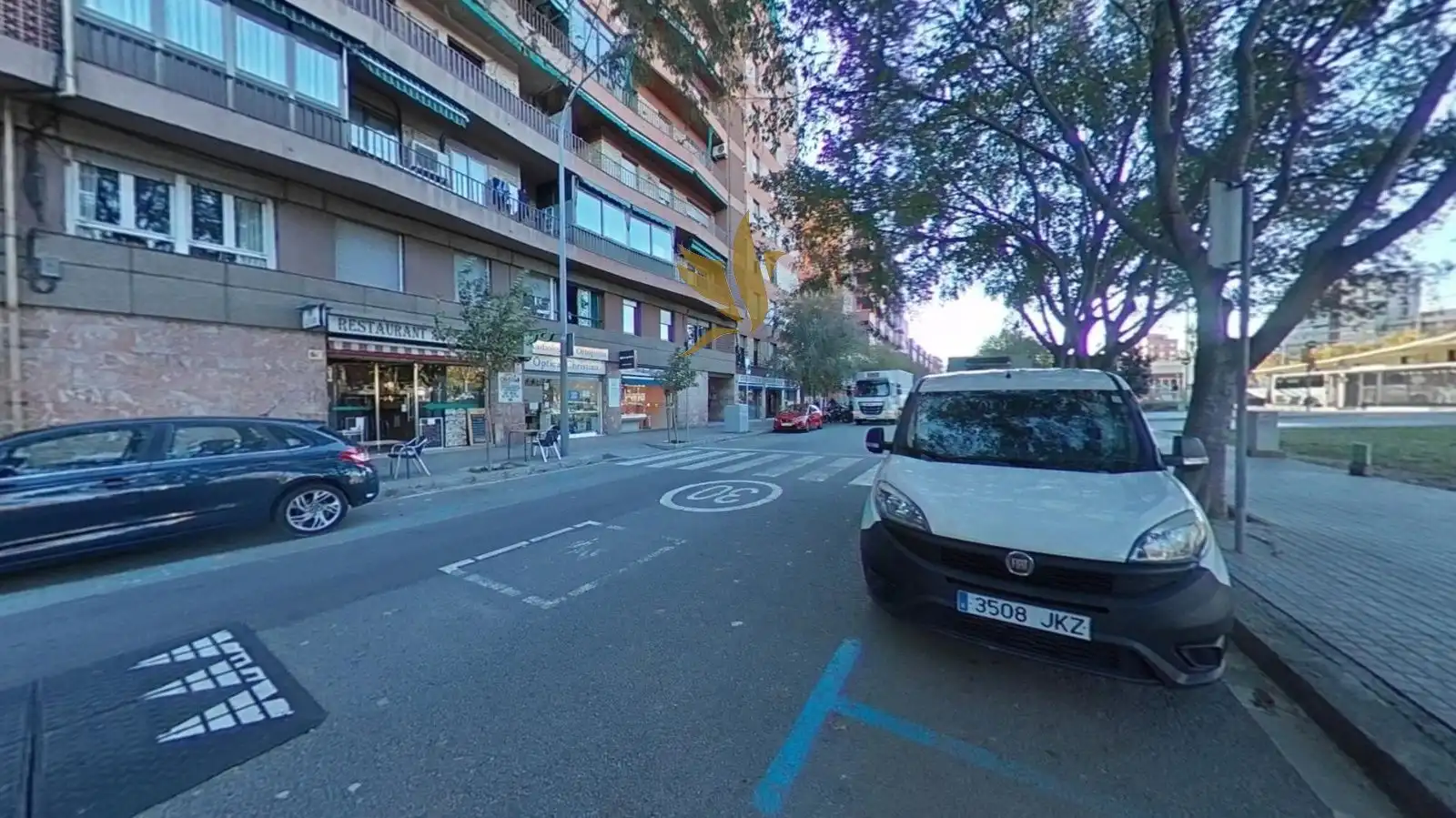 Vista exterior de Piso en venta en Barcelona con Terraza