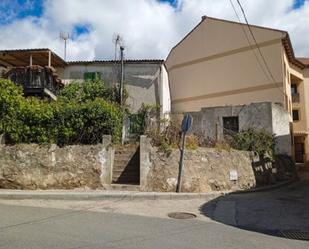 Vista exterior de Casa adosada en venda en El Vellón amb Jardí privat i Balcó