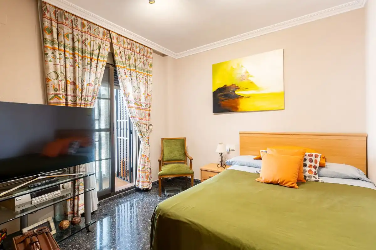 Habitación de Casa adosada en venta en Alaquàs con Aire acondicionado, Calefacción y Terraza