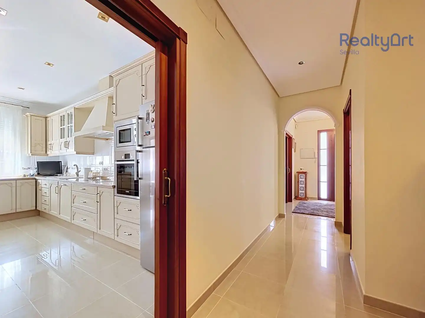 Houses for sale in Tomares  with Air Conditioner, Heating and Private garden