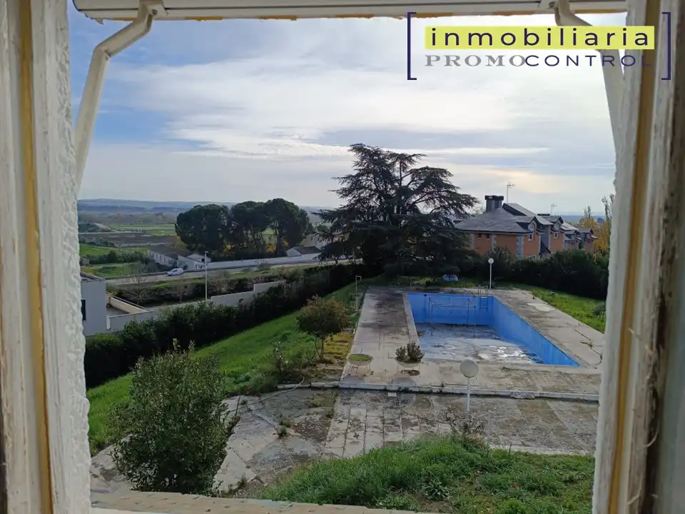 Chalet con terraza en venta en Calle Río Aragón 4, imagen 71