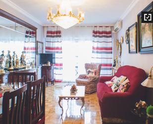 Bedroom of Flat to rent in  Madrid Capital  with Air Conditioner, Heating and Balcony